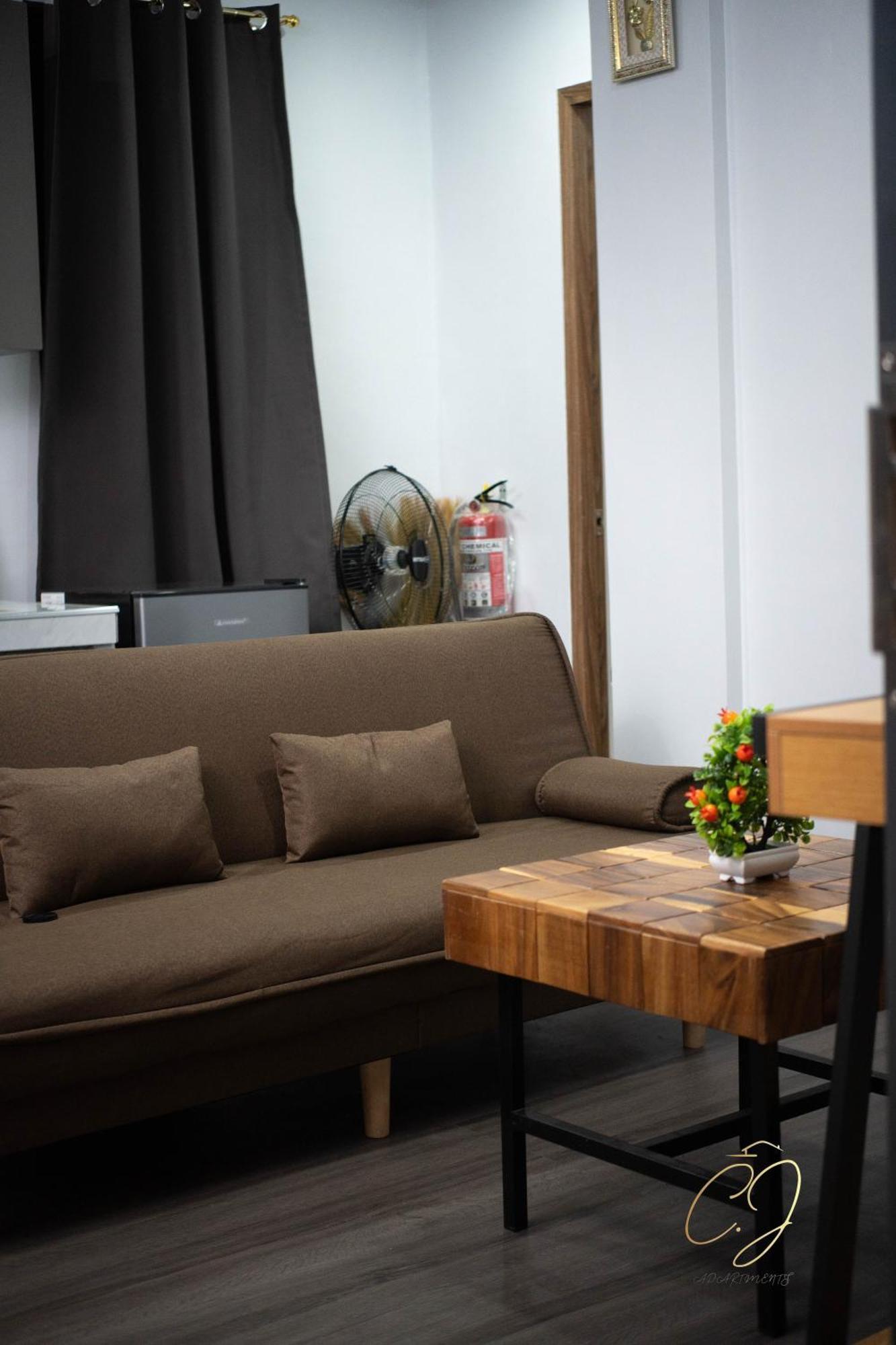 Cj Apartments 오롱가포 외부 사진